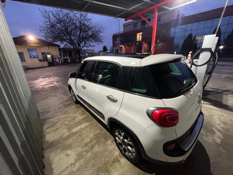 Fiat 500L Trekking / Панорама / Автоматик, снимка 4 - Автомобили и джипове - 48456839