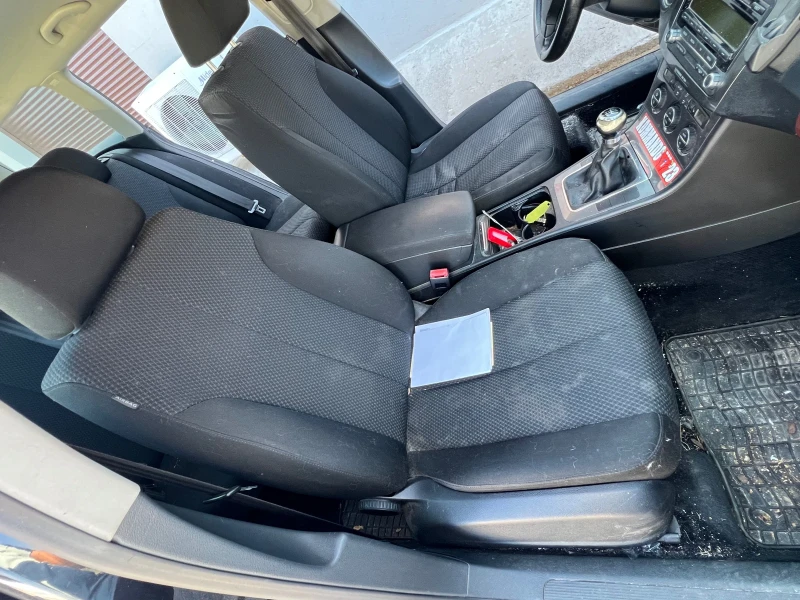 VW Passat B6 2.0TDI, снимка 11 - Автомобили и джипове - 52645636