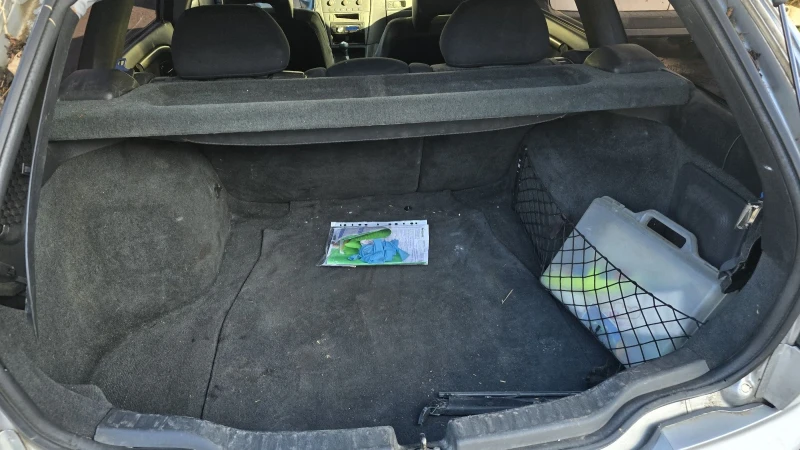 Volvo V40 1.9 tdi 115 к.с face perfect , снимка 12 - Автомобили и джипове - 52710086