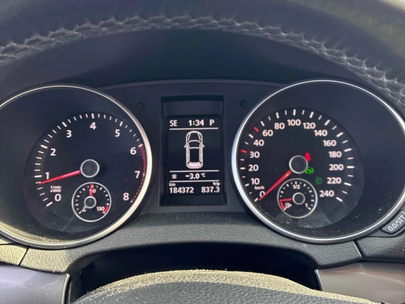 VW Golf * 5dr HB Auto * CARFAX * ЦЕНА ДО БГ, снимка 8 - Автомобили и джипове - 52893422