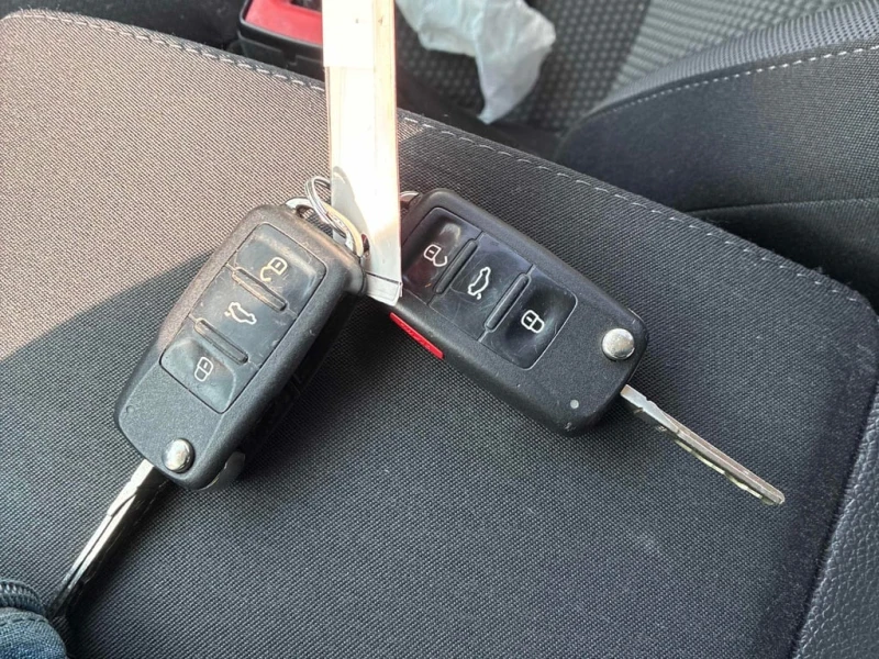 VW Golf * 5dr HB Auto * CARFAX * ЦЕНА ДО БГ, снимка 10 - Автомобили и джипове - 52893422