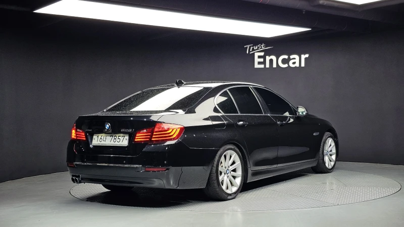 BMW 528 F10) 528i xDrive, снимка 2 - Автомобили и джипове - 53204120