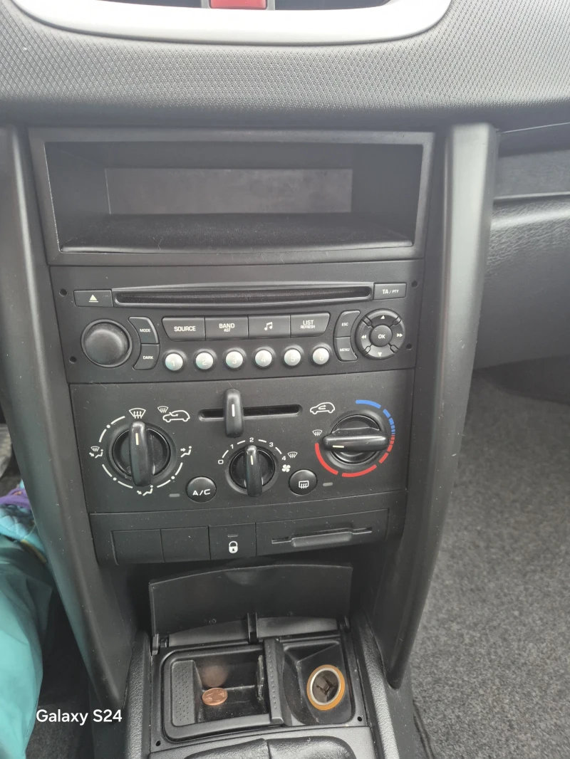 Peugeot 207 ТОП ТОП, снимка 8 - Автомобили и джипове - 53211567