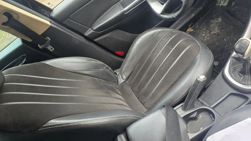 Lancia Delta 1.4 turbo кожа обслужен , снимка 6 - Автомобили и джипове - 53380082