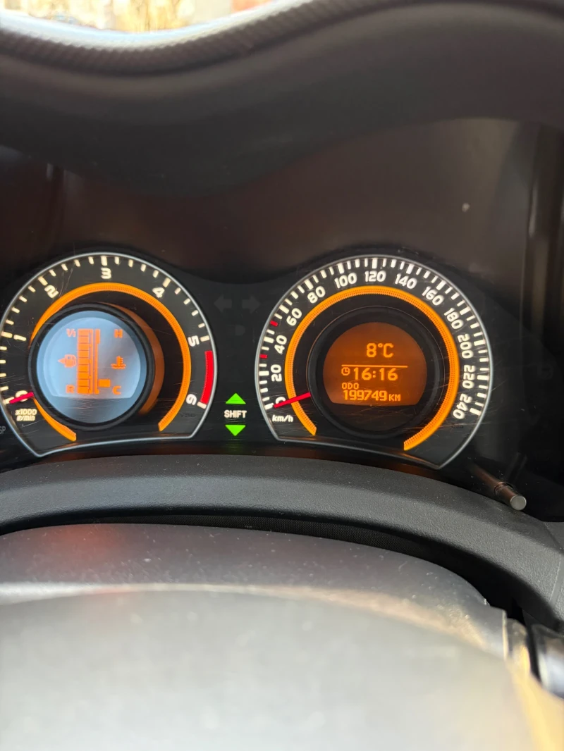 Toyota Auris 2.0 d126кс. , снимка 13 - Автомобили и джипове - 53395373