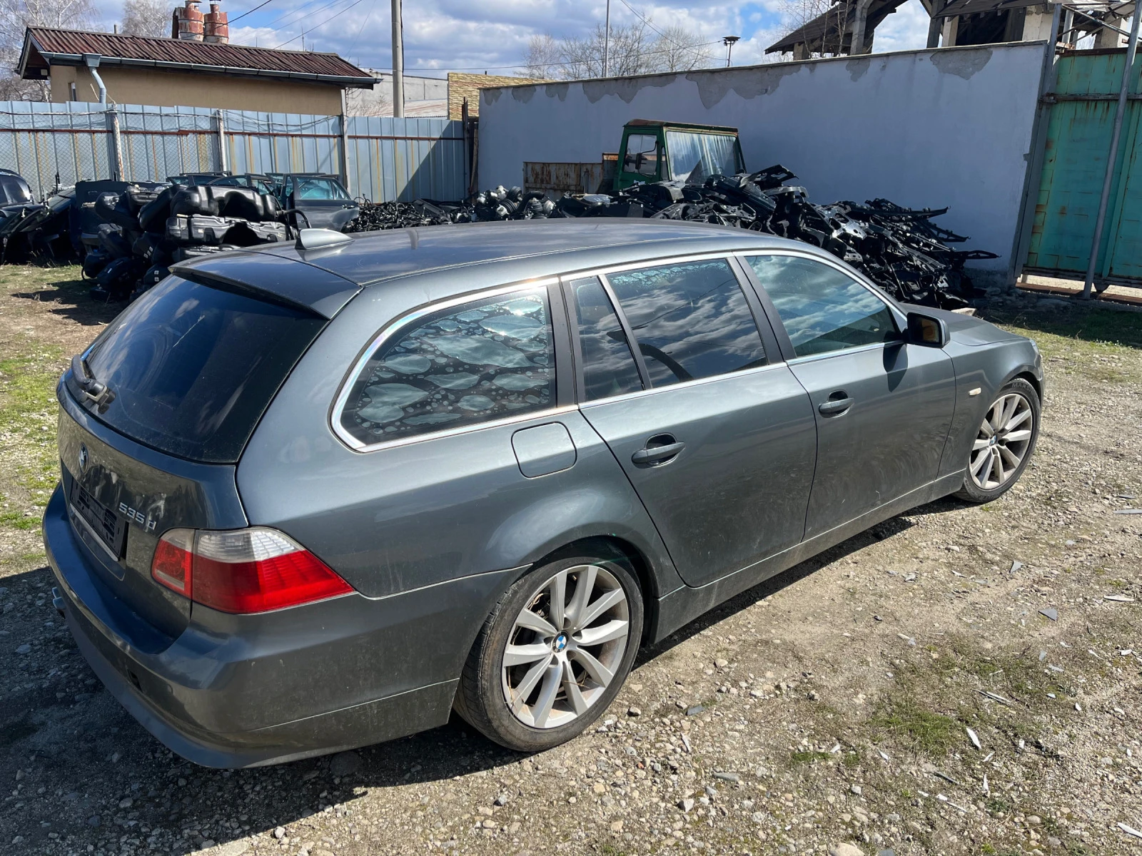 BMW 535 Bmw e61 535d 272hp НА ЧАСТИ - изображение 3