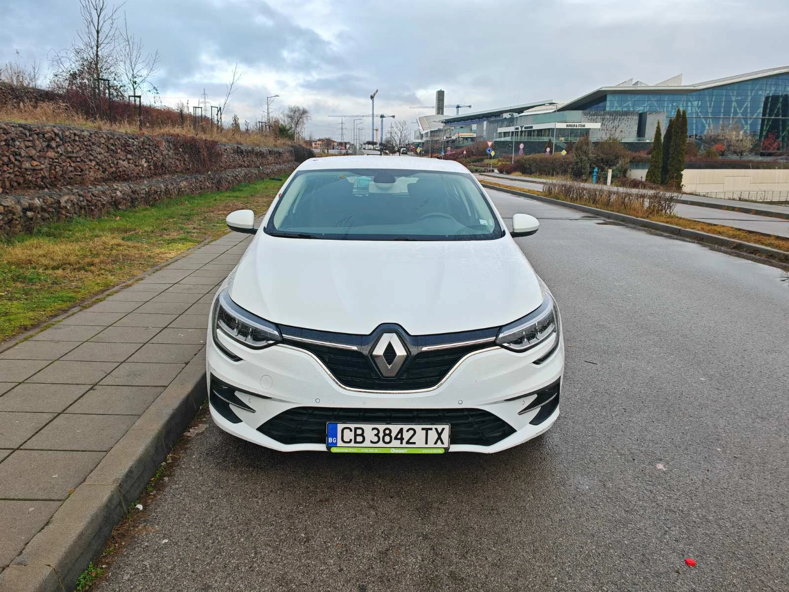 Renault Megane IV, 1990лв за получаване, 1.3TCe hatch-Equilibre - изображение 2