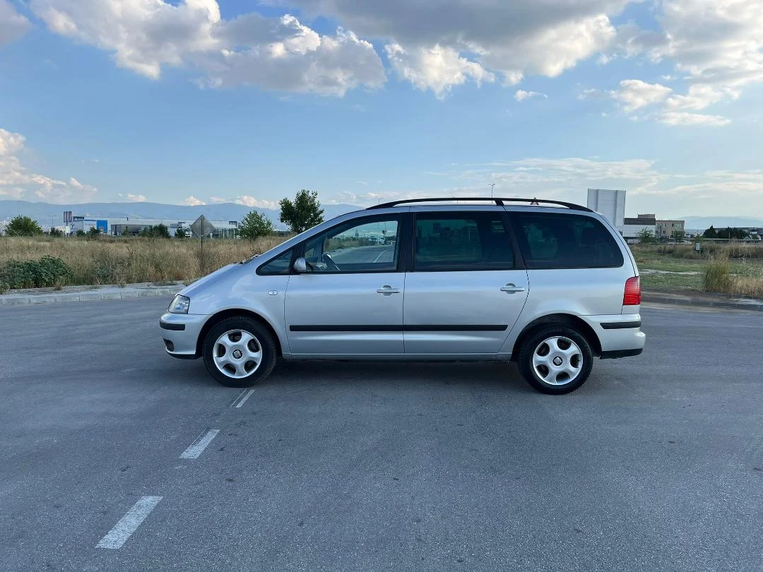 Seat Alhambra ПЕРФЕКТЕН 1.9 TDi 115 KC 6CK 4X4 7 MЕСТА - изображение 5