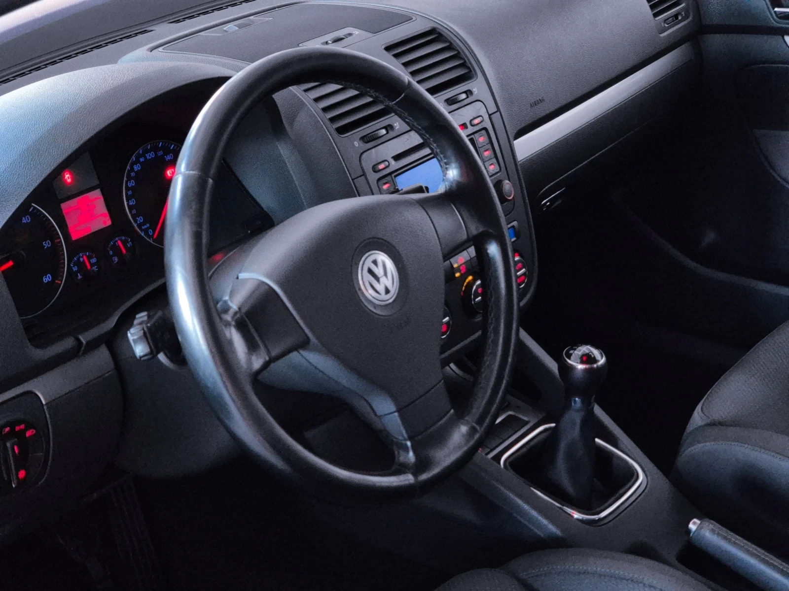 VW Golf 5 2.0 TDI 140кс  - изображение 4