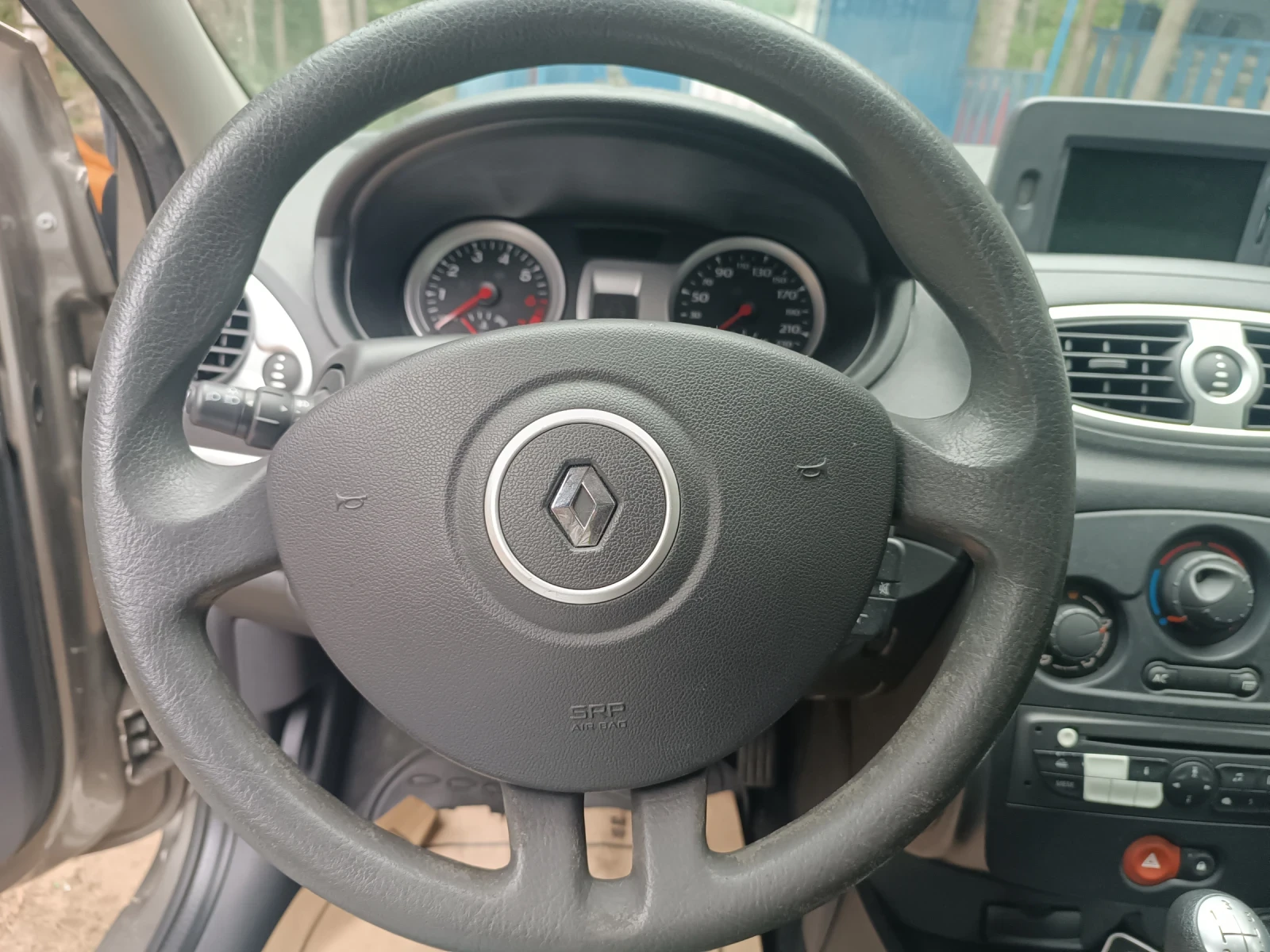 Renault Clio 1, 2i, Перфектно, ЛИЗИНГ  - изображение 6