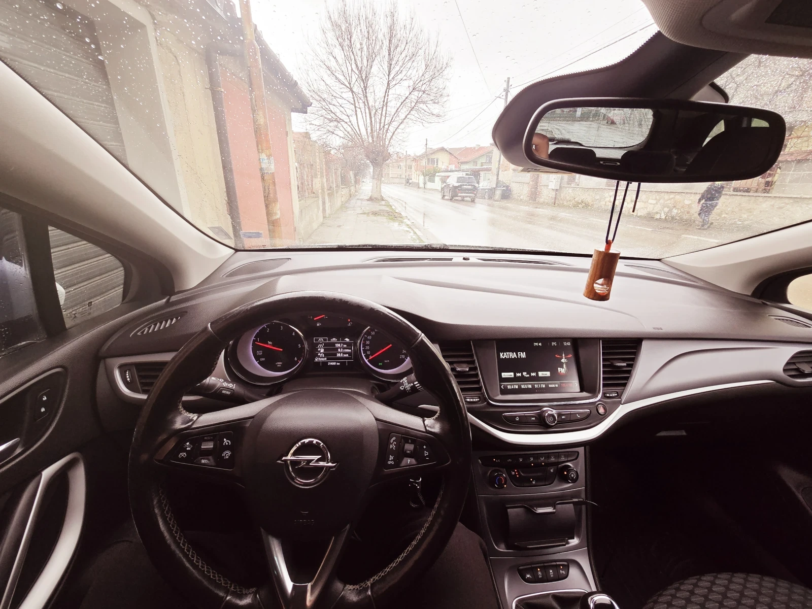 Opel Astra 1.6 CDTI - изображение 2