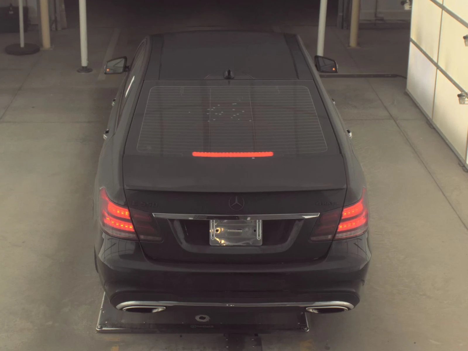 Mercedes-Benz E 500 4MATIC* DISTRONIC* KEYLESS* Lane Keeping* Blind Sp - изображение 5