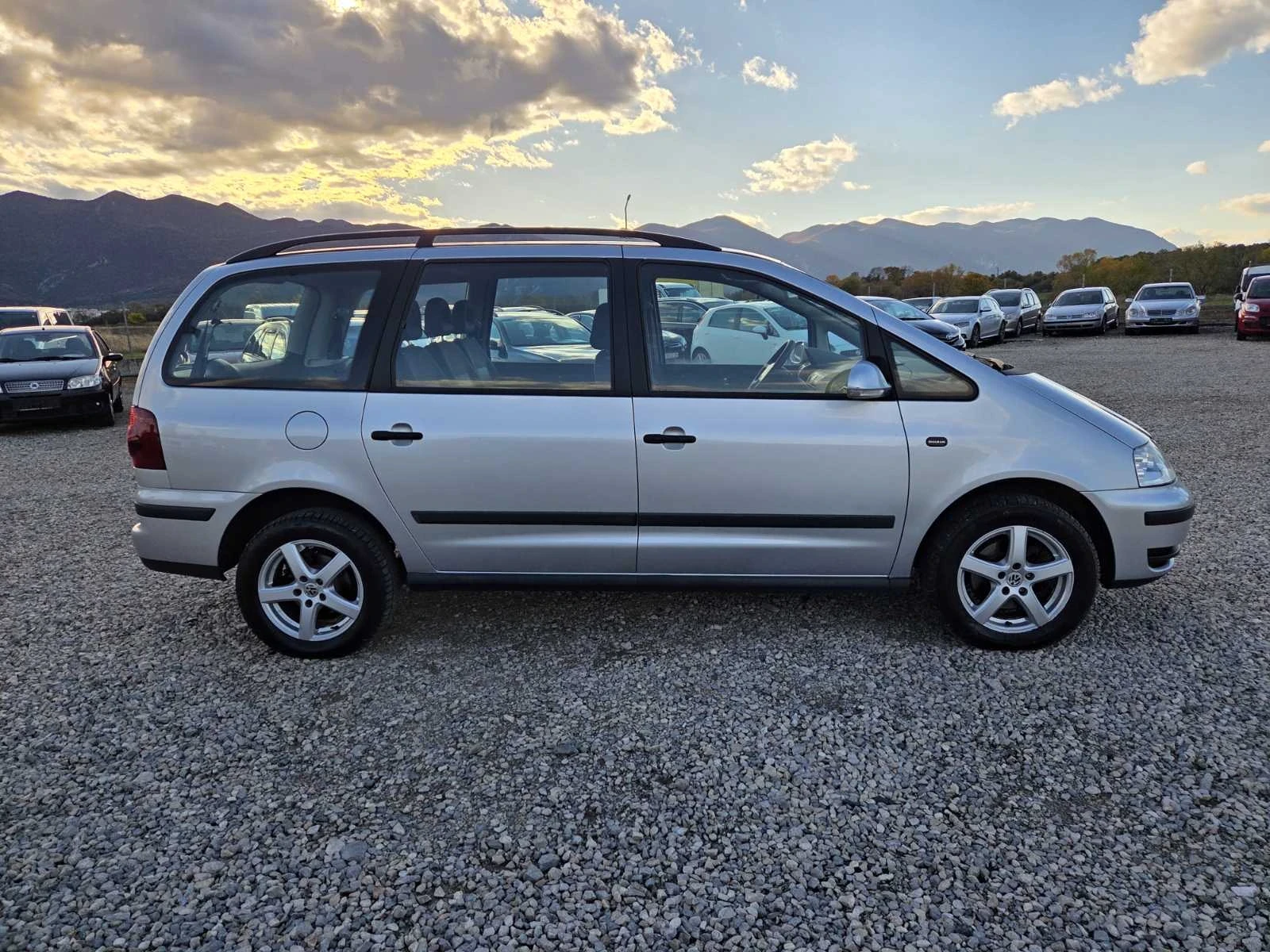 VW Sharan 1.9TDI-116PS-6+ 1 | Mobile.bg — изображение 4