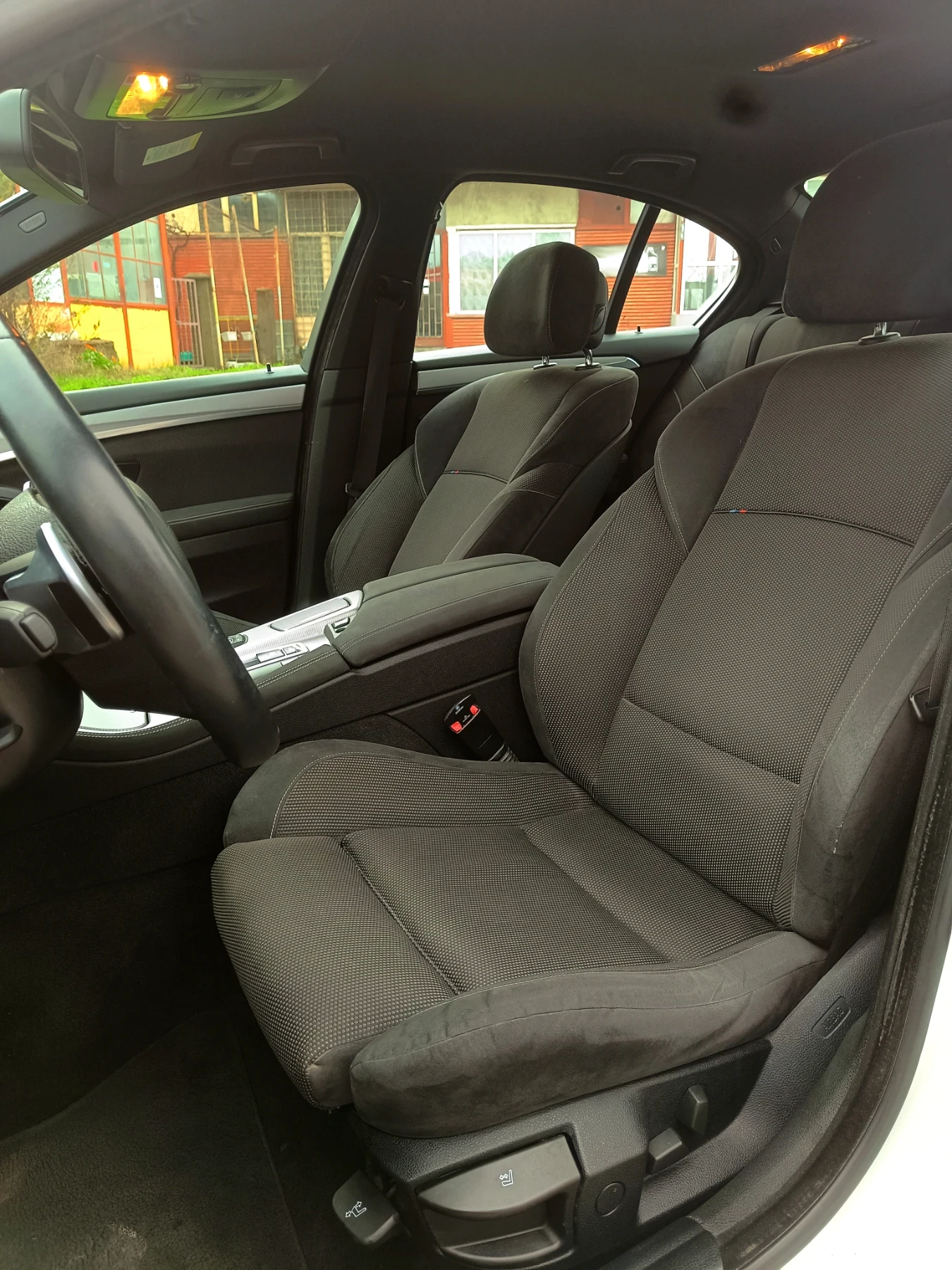 BMW 525 BMW F10 525d  3. 0 / 204 �. �. | Mobile.bg � ����������� 12
