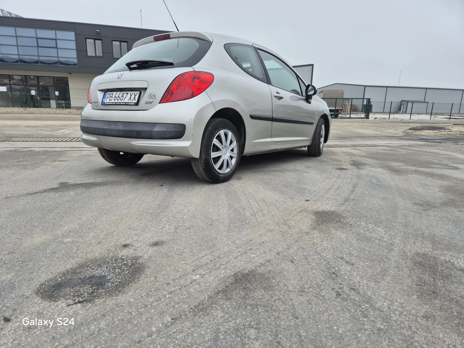 Peugeot 207 ��� ��� | Mobile.bg � ����������� 3