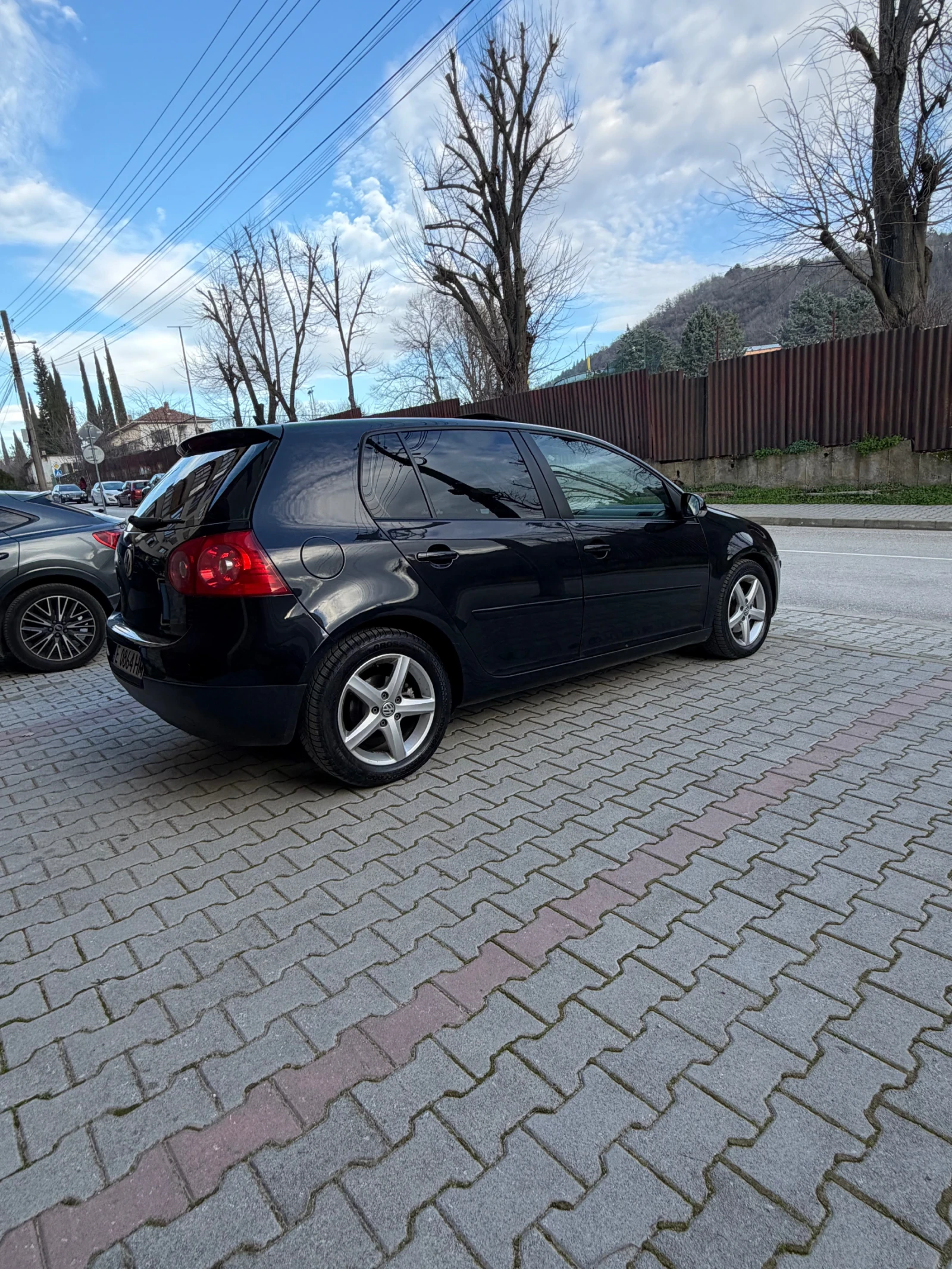 VW Golf 2.0 Tdi Highline - изображение 3