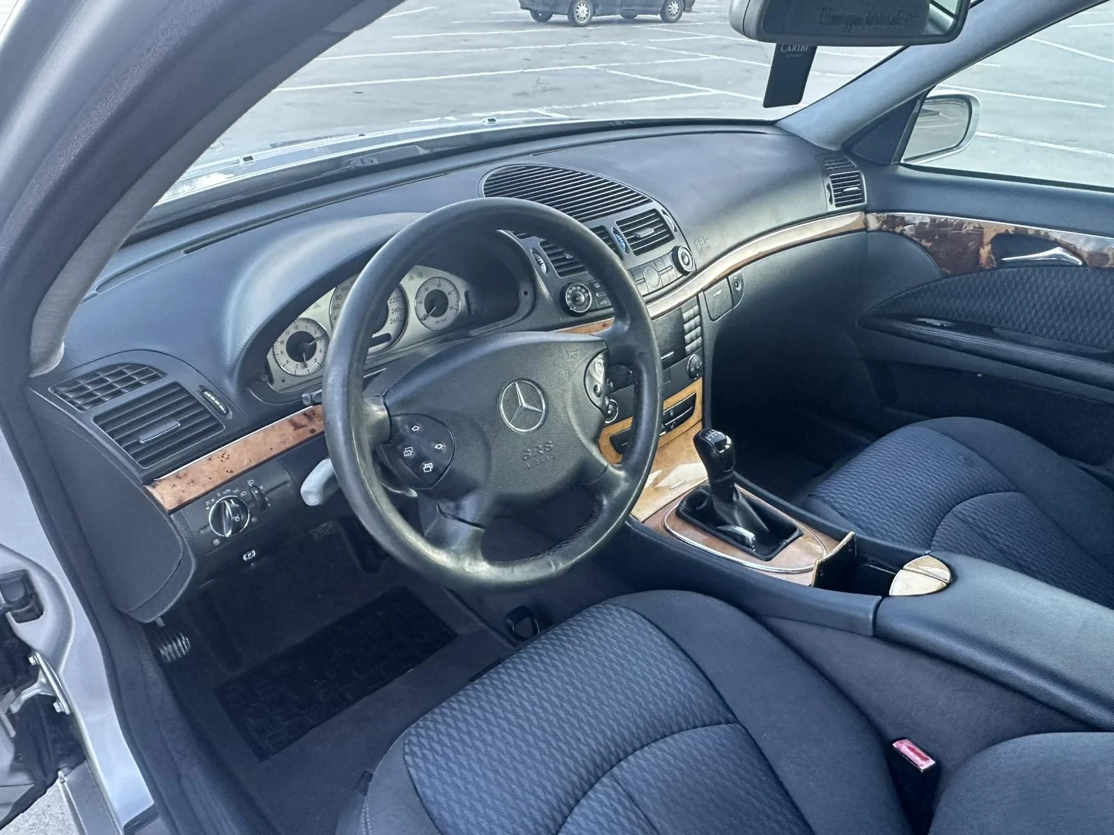 Mercedes-Benz E 220  - изображение 9