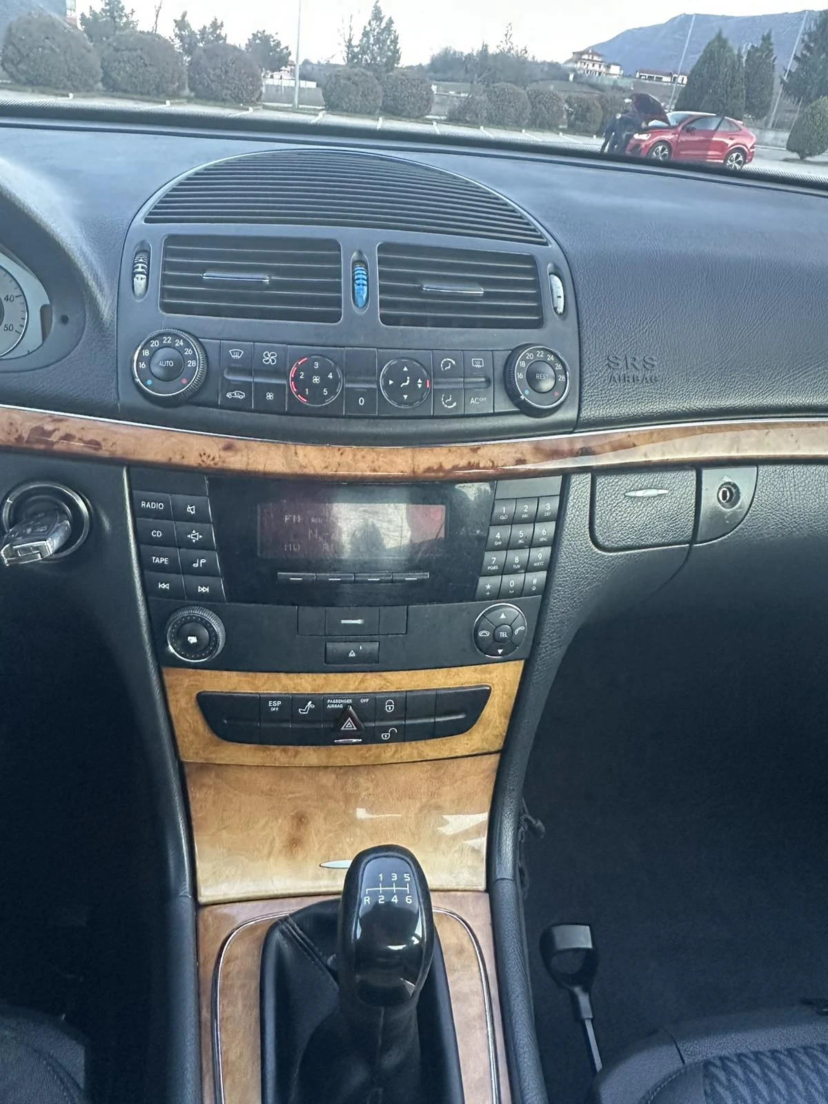 Mercedes-Benz E 220 | Mobile.bg � ����������� 13