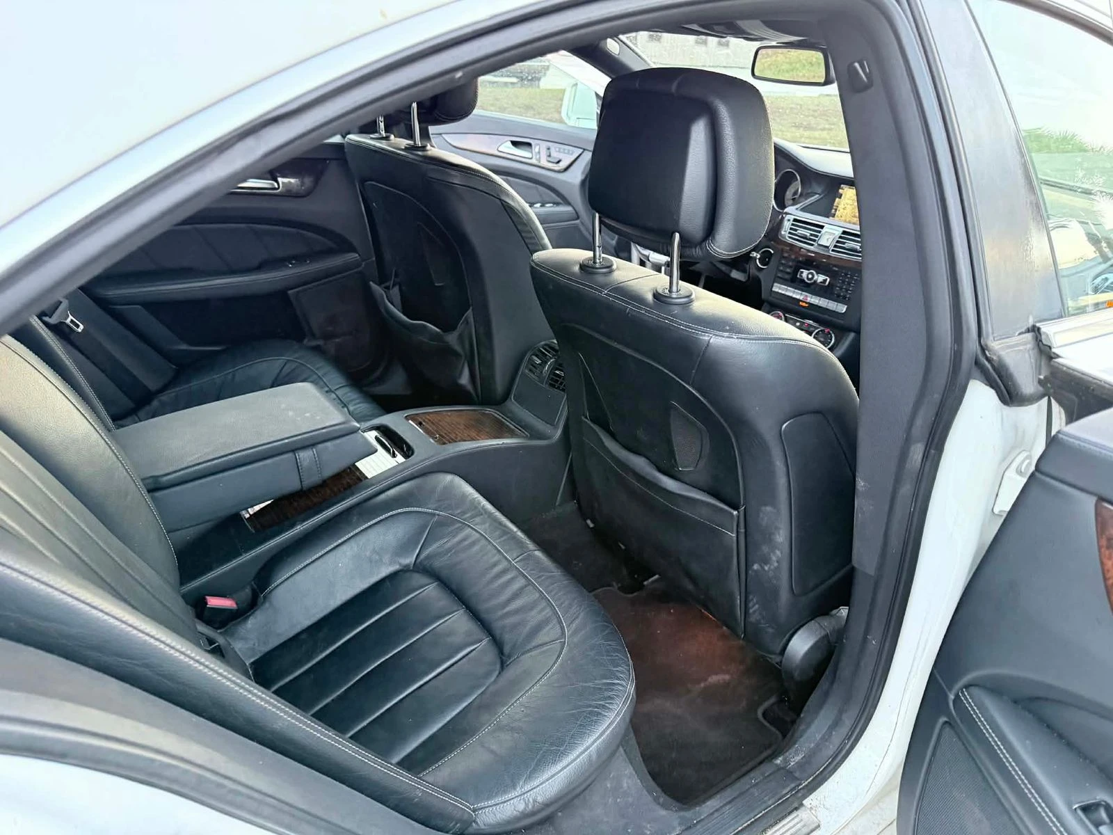 Mercedes-Benz CLS 500 AMG* PACK* HARMON* KARDON* ОБДУХВАНЕ* МЪРТВА* ТОЧК - изображение 9