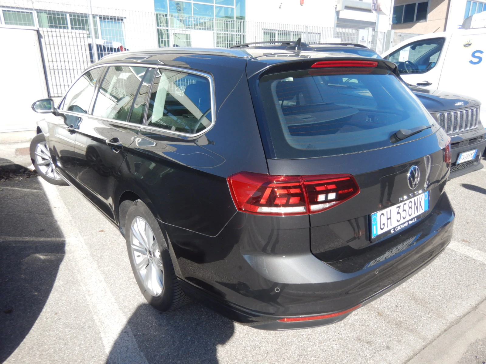 VW Passat Variant 2.0 TDI Business - изображение 4
