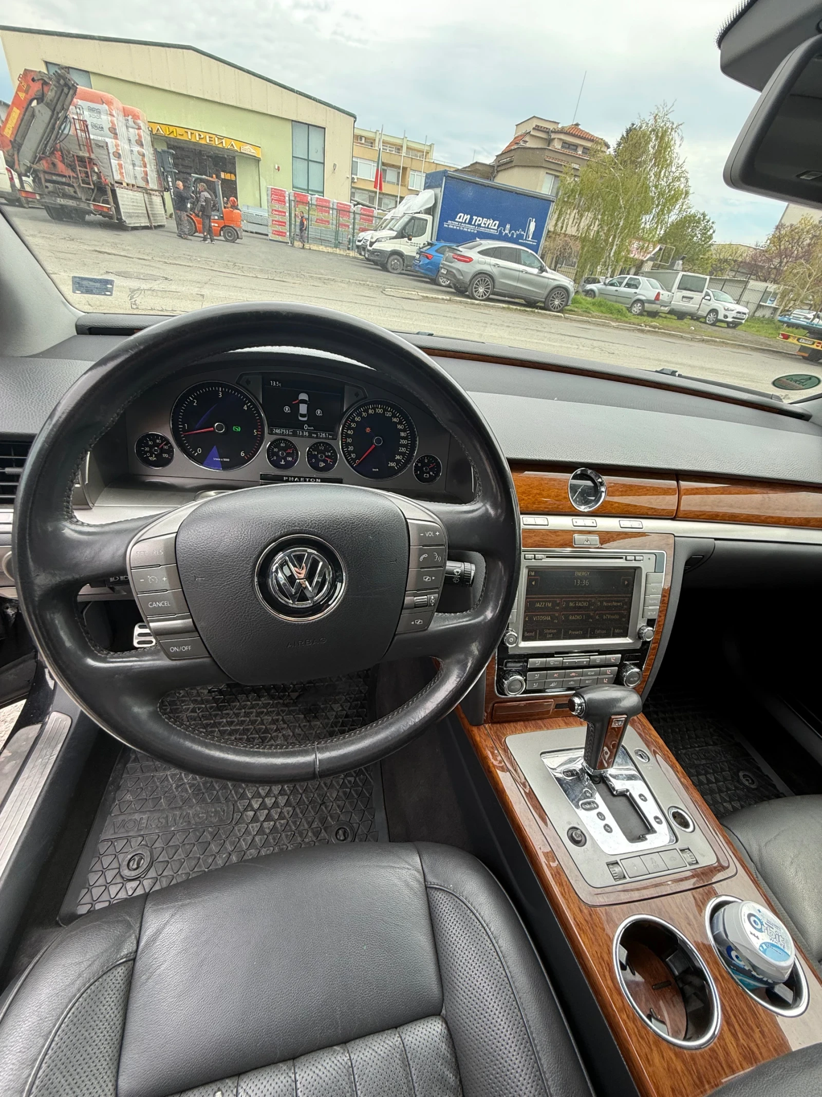 VW Phaeton V6 3.0 tdi, снимка 11 - Автомобили и джипове - 54272415
