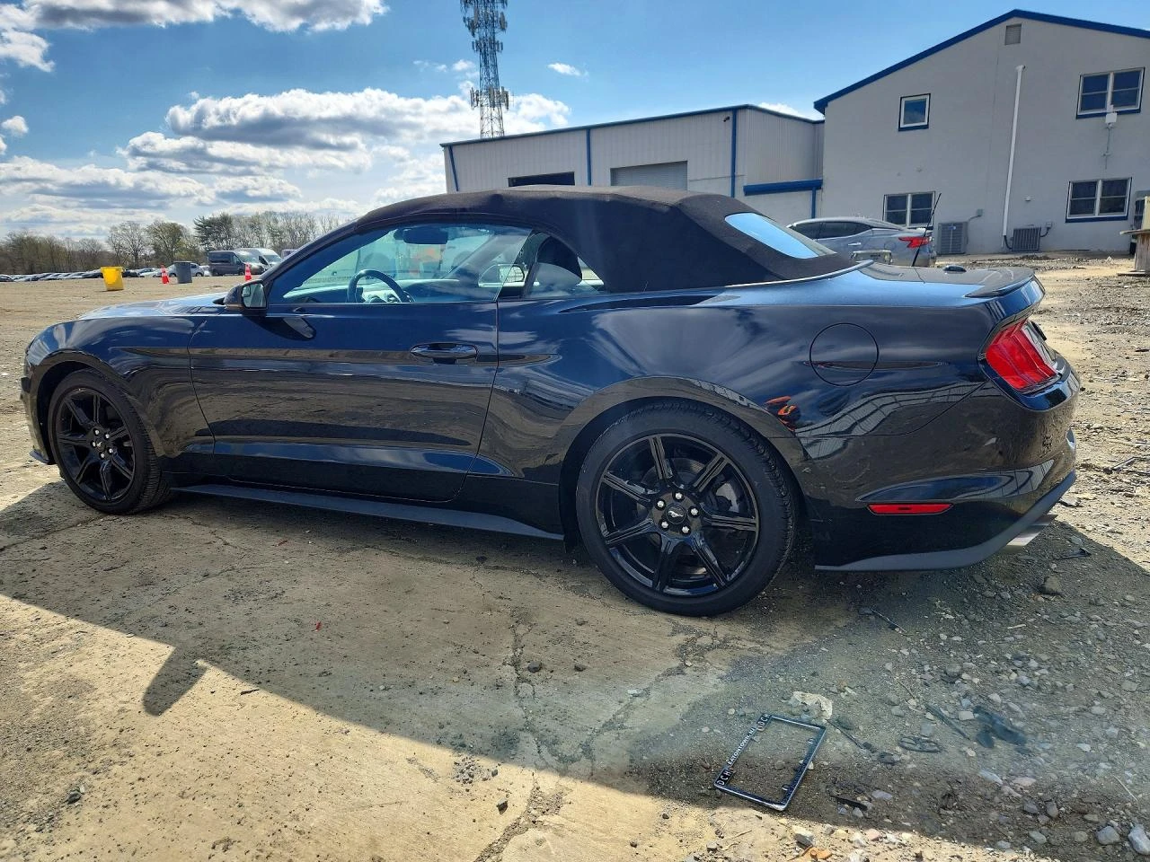 Ford Mustang 2.3l EcoBoost Convertible, снимка 2 - Автомобили и джипове - 54389974