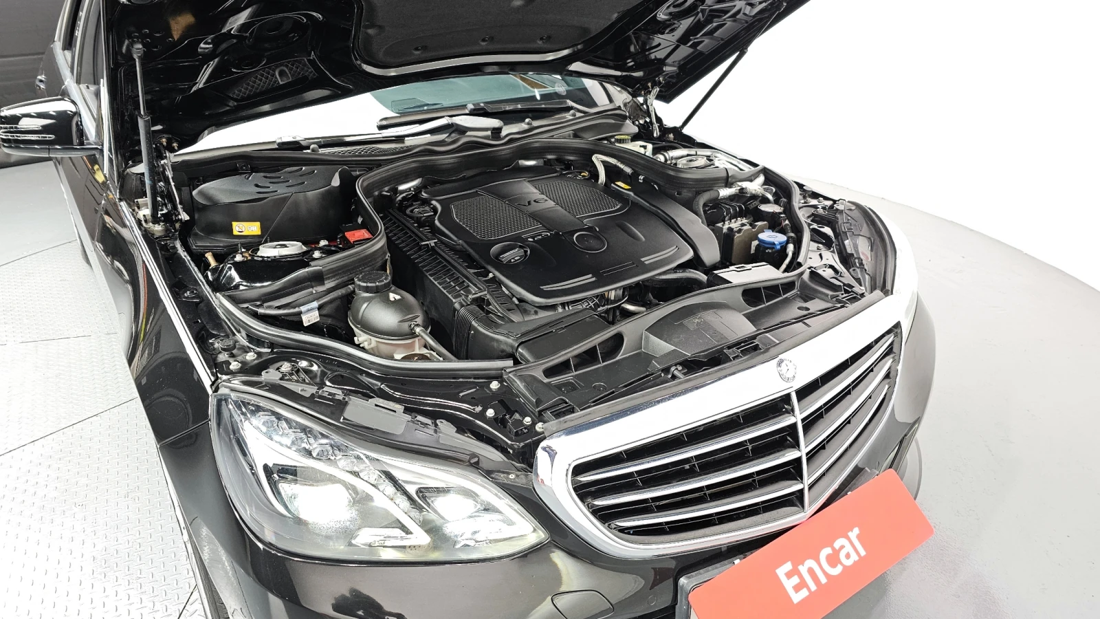 Mercedes-Benz E 350 4MATIC ELEGANCE| ПОДГРЕВ| КАМЕРА| KEYLESS| , снимка 15 - Автомобили и джипове - 54777411