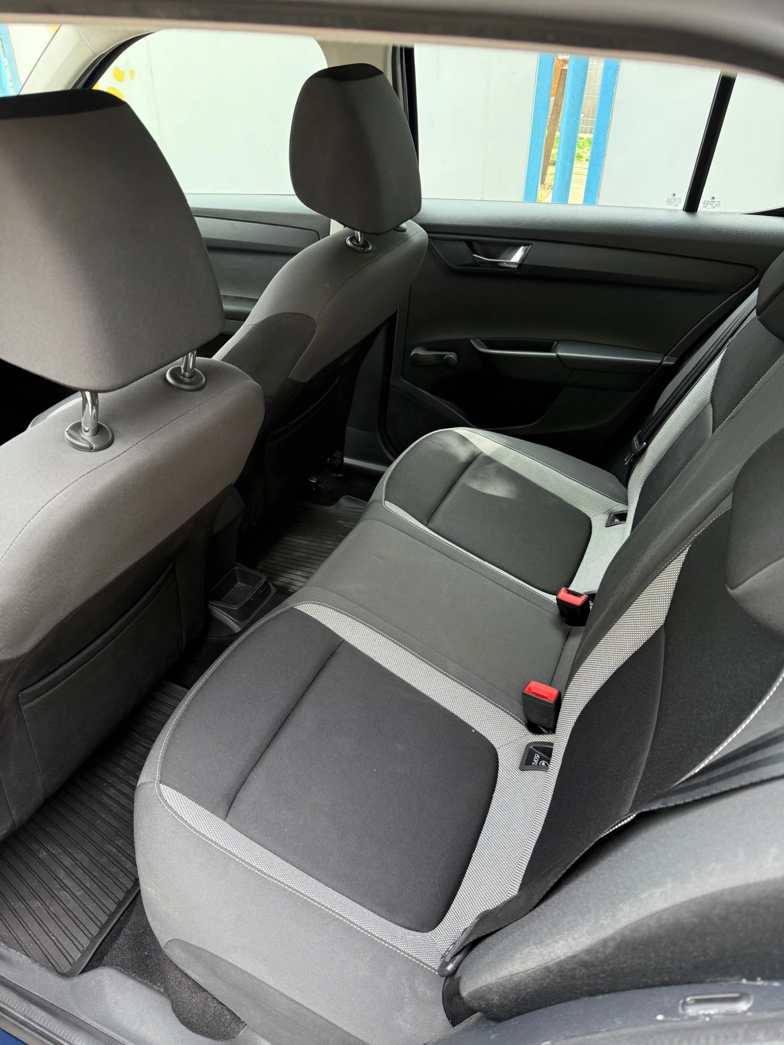 Skoda Fabia, снимка 6 - Автомобили и джипове - 55089859