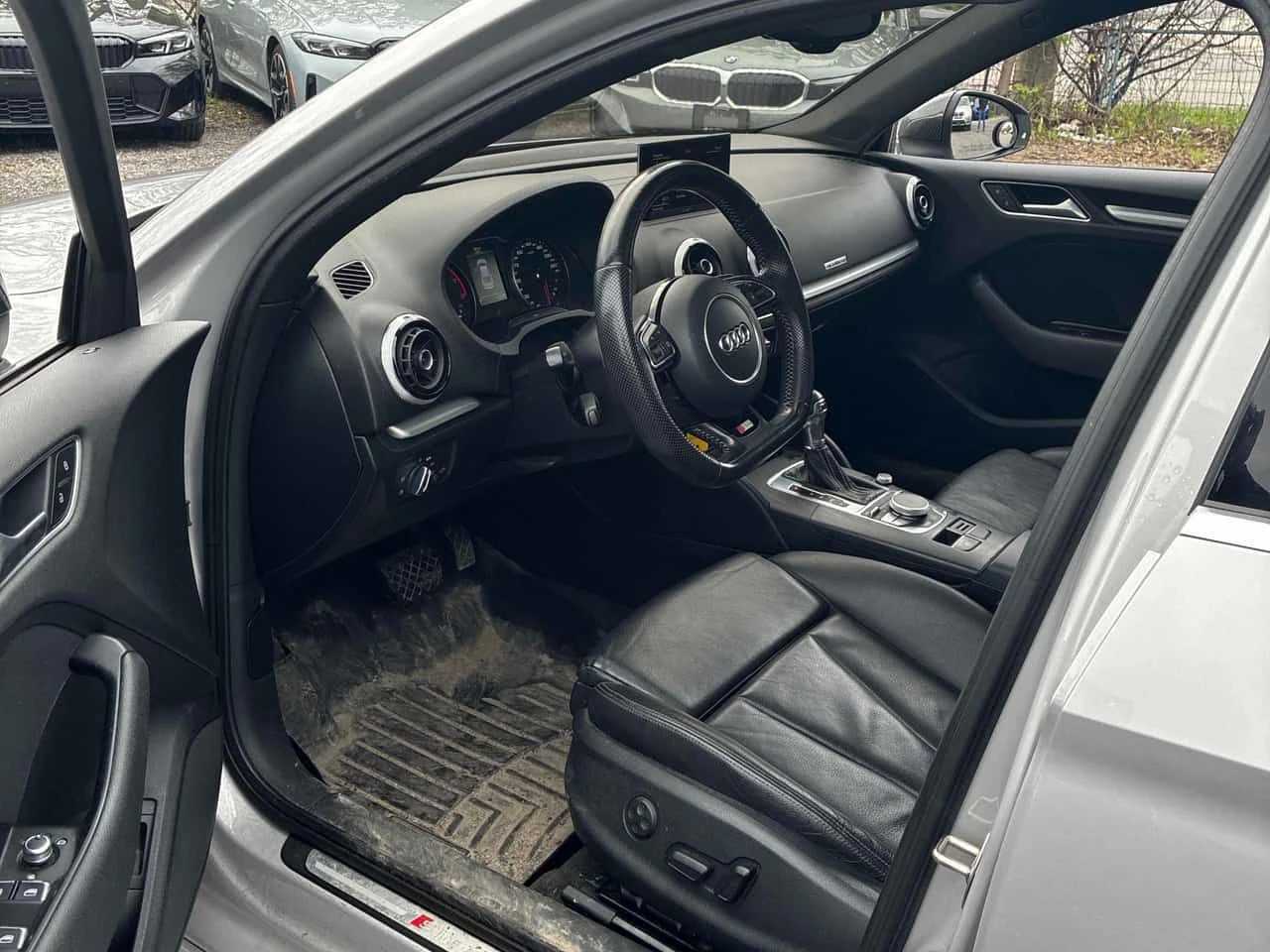 Audi A3 2.0T Progressiv / CARFAX / АВТОКРЕДИТ, снимка 5 - Автомобили и джипове - 55410473