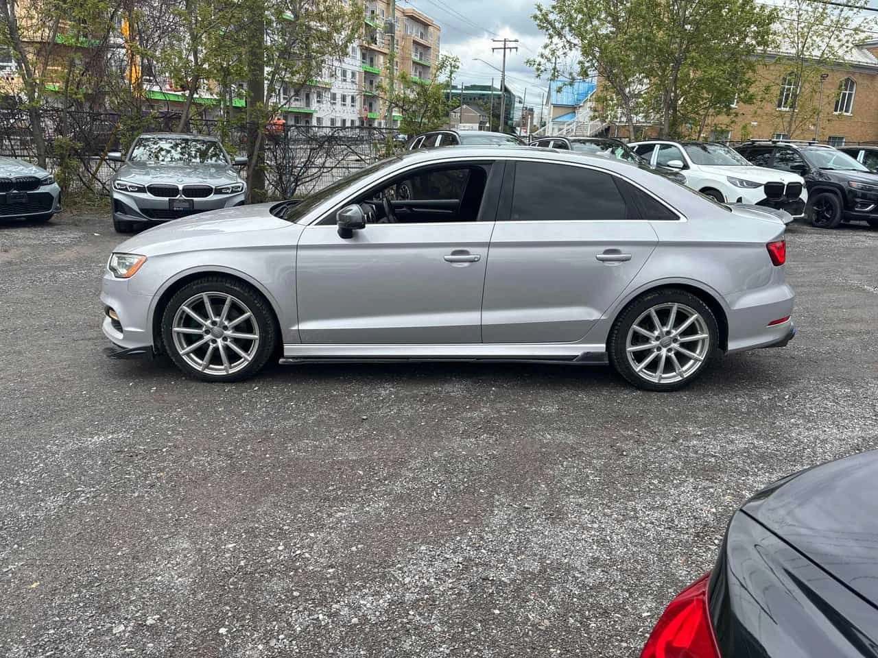 Audi A3 2.0T Progressiv / CARFAX / АВТОКРЕДИТ, снимка 2 - Автомобили и джипове - 55410473