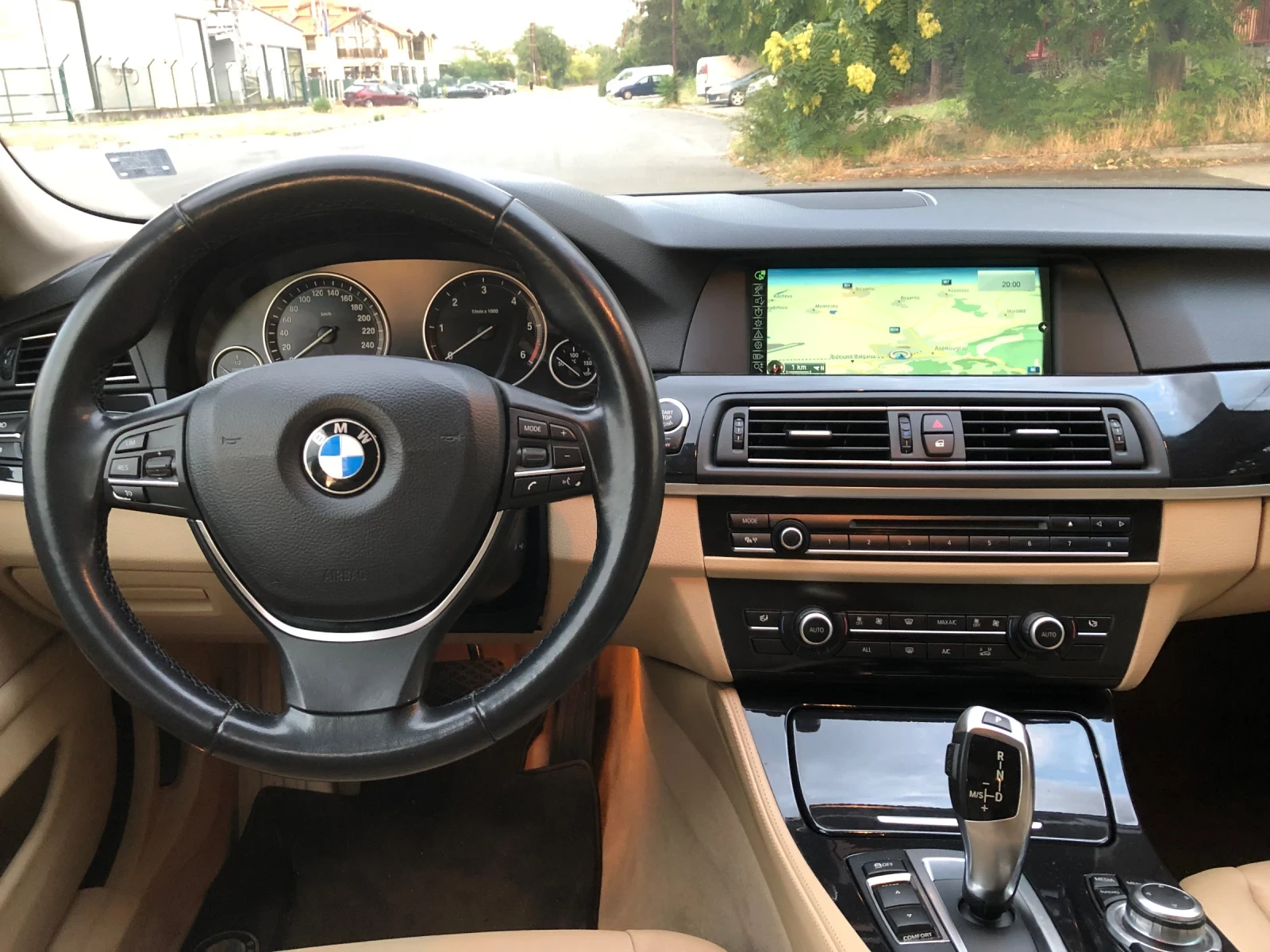 BMW 530 xDrive30d | M-SPORT | 360 CAMERA | ОБСЛУЖЕНА, снимка 9 - Автомобили и джипове - 55599360