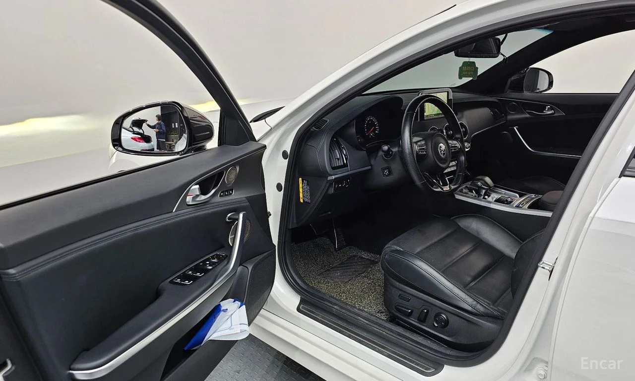 Kia Stinger 3.3* GT* TURBO* ОБДУХВАНЕ* ХЕДЪП* КАМЕРА* , снимка 6 - Автомобили и джипове - 55743029