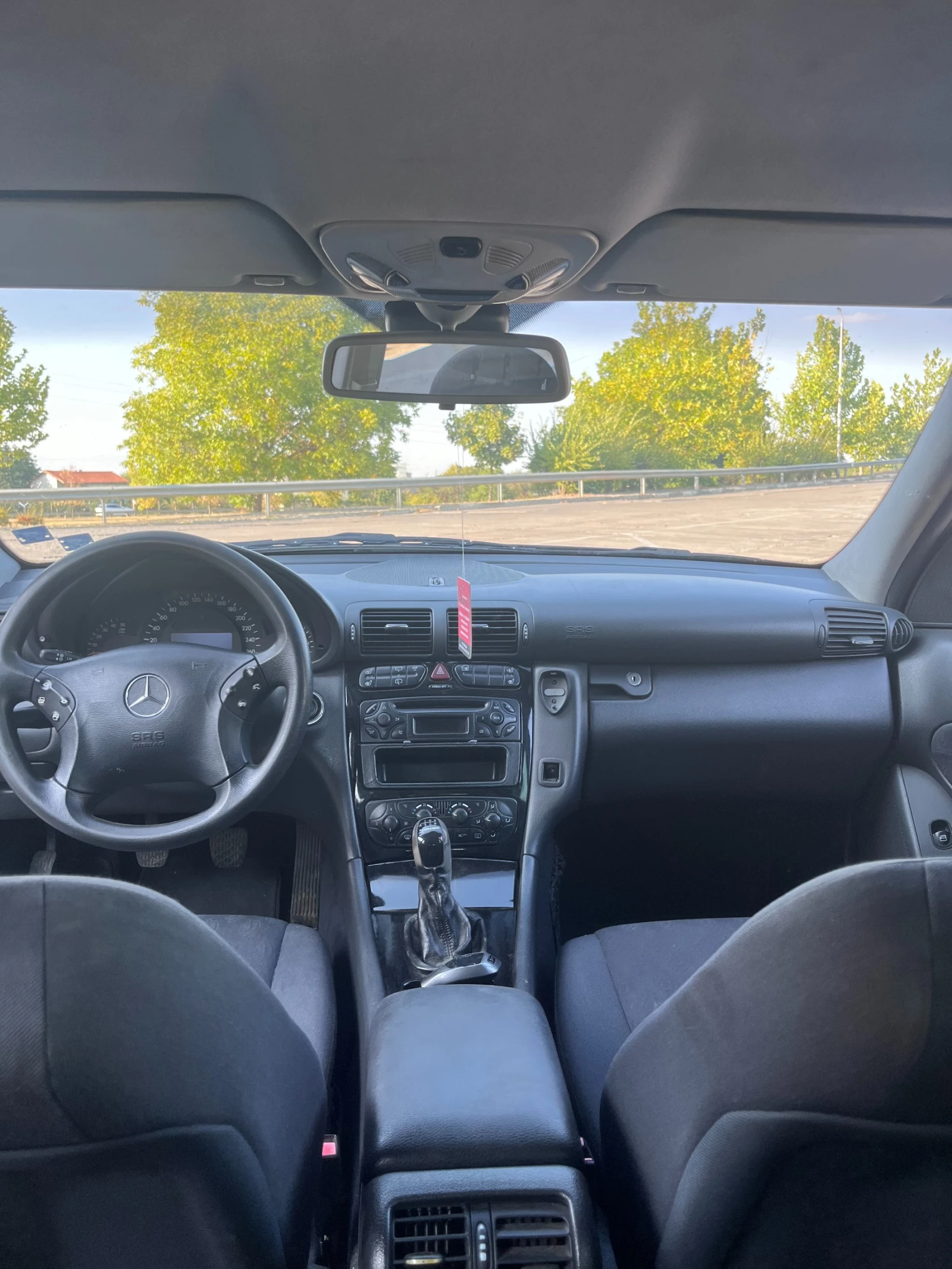 Mercedes-Benz C 200, снимка 14 - Автомобили и джипове - 55830729