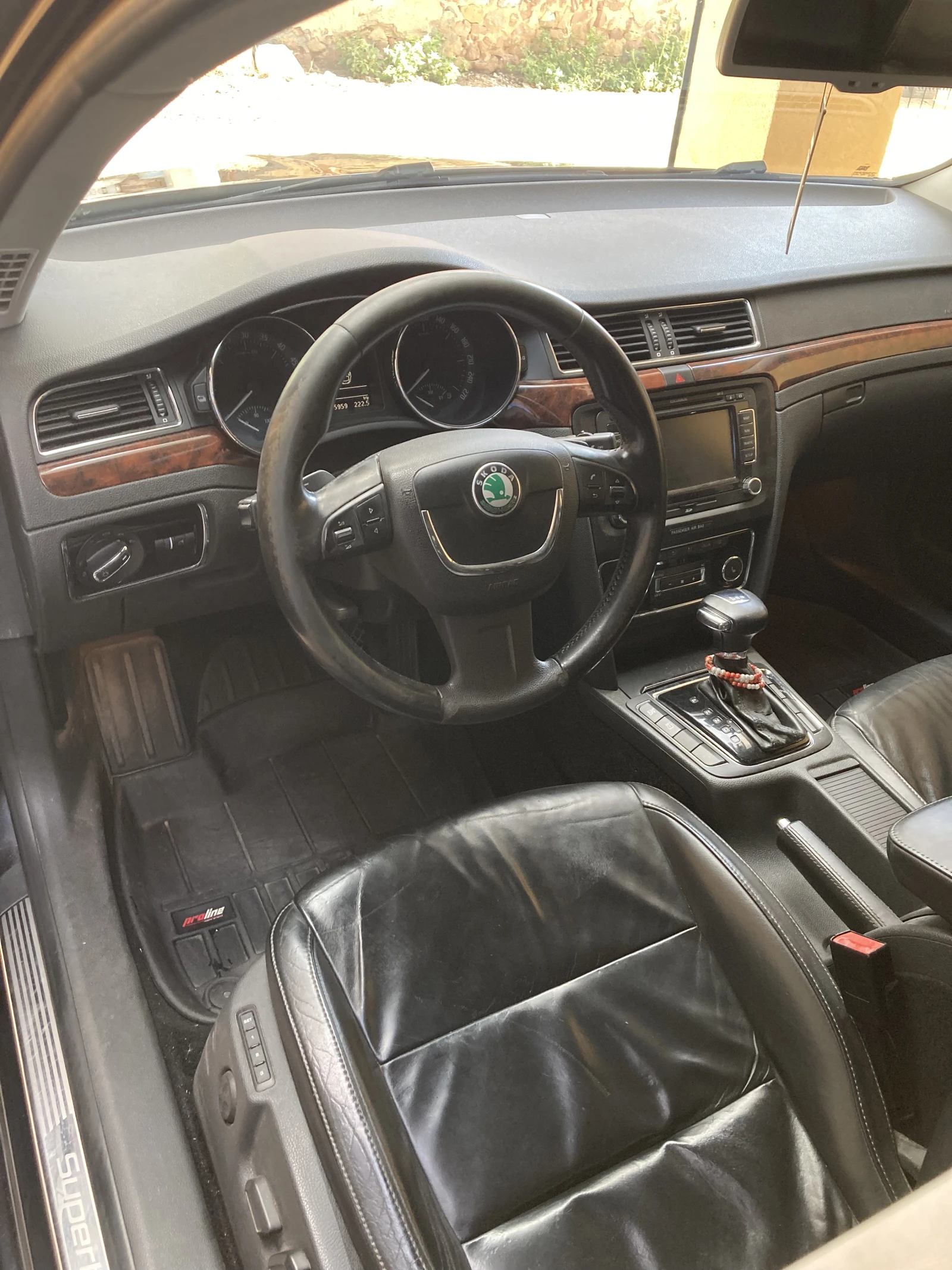 Skoda Superb Elegance 140+ hp PD, снимка 11 - Автомобили и джипове - 56074735