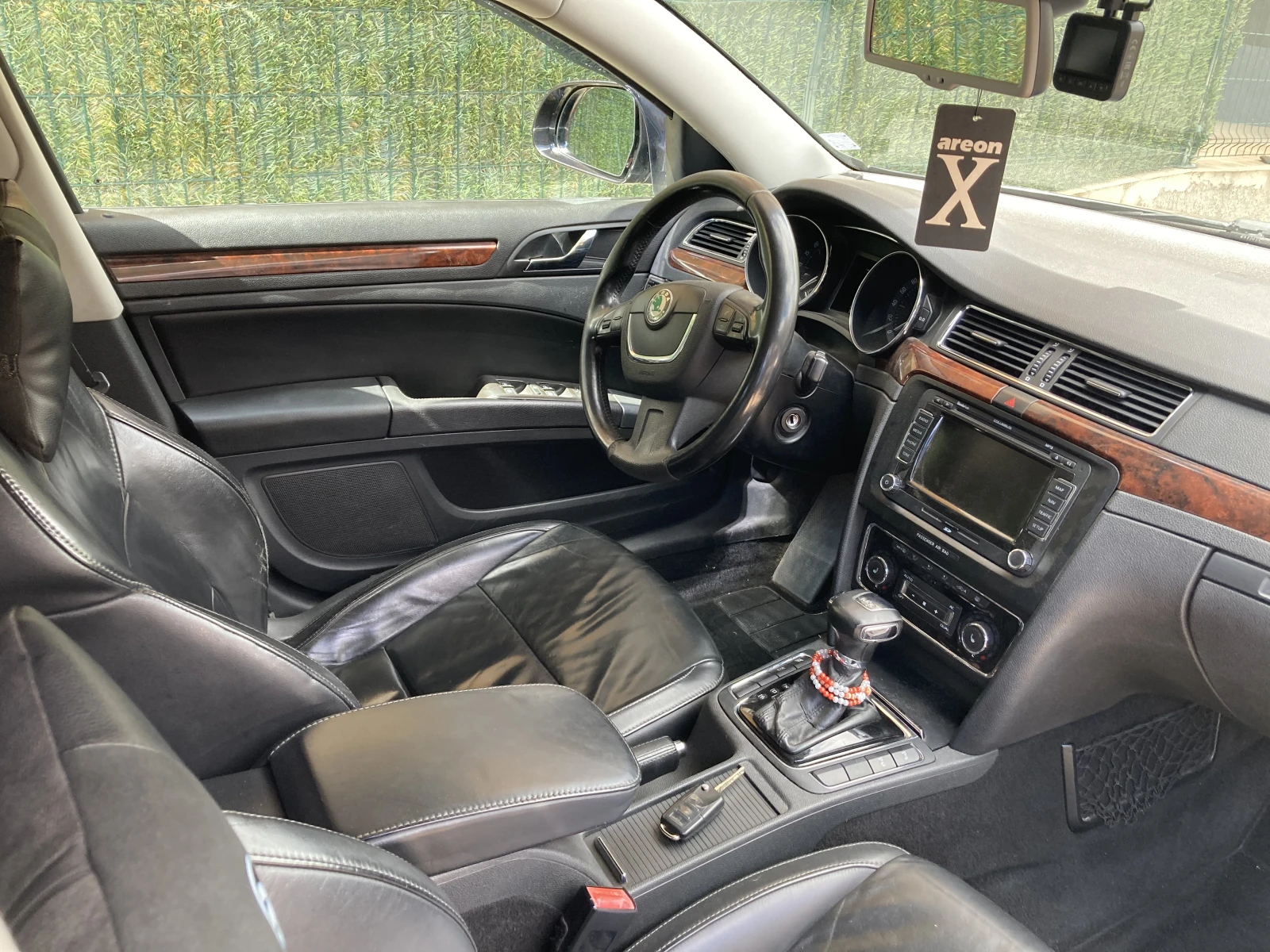 Skoda Superb Elegance 140+ hp PD, снимка 8 - Автомобили и джипове - 56074735