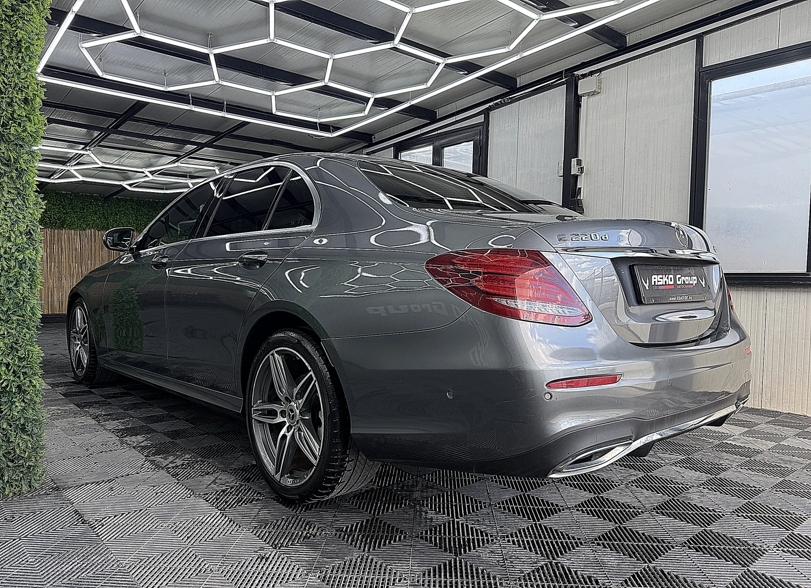Mercedes-Benz E 220 4-Matic/AMG-line/9gt/������� �������� ������ | Mobile.bg � ����������� 4