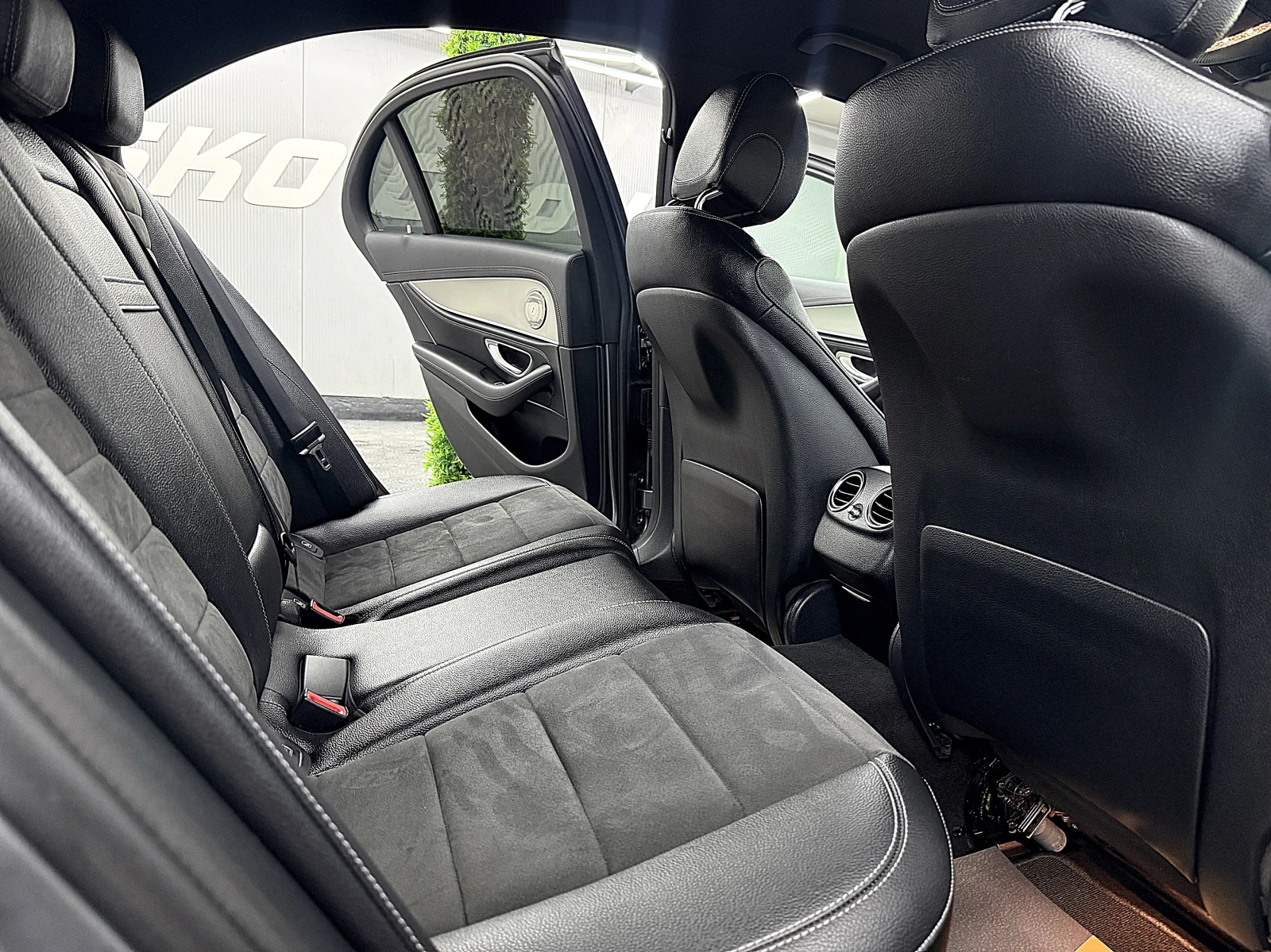 Mercedes-Benz E 220 4-Matic/AMG-line/9gt/������� �������� ������ | Mobile.bg � ����������� 10