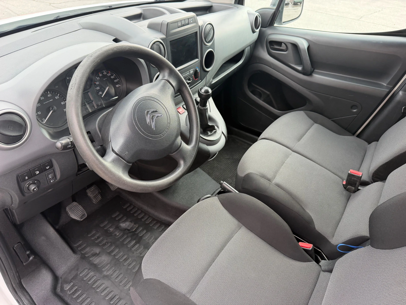 Citroen Berlingo ШВЕЙЦАРИЯ, снимка 8 - Автомобили и джипове - 56324169