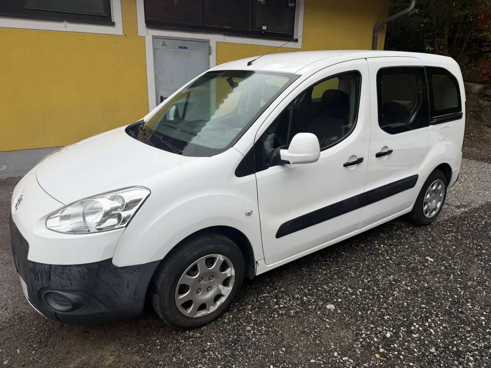 Peugeot Partner 1 6 HDI FACE LIFT | Mobile.bg � ����������� 9