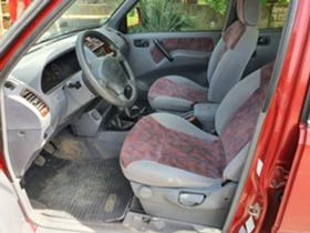 Nissan Terrano 2,4i, снимка 4