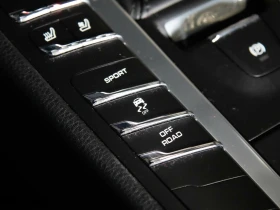 Porsche Macan Distronic* Обдух* Пано* BOSE* Auto-Parking - 59500 лв. - 64865672 11