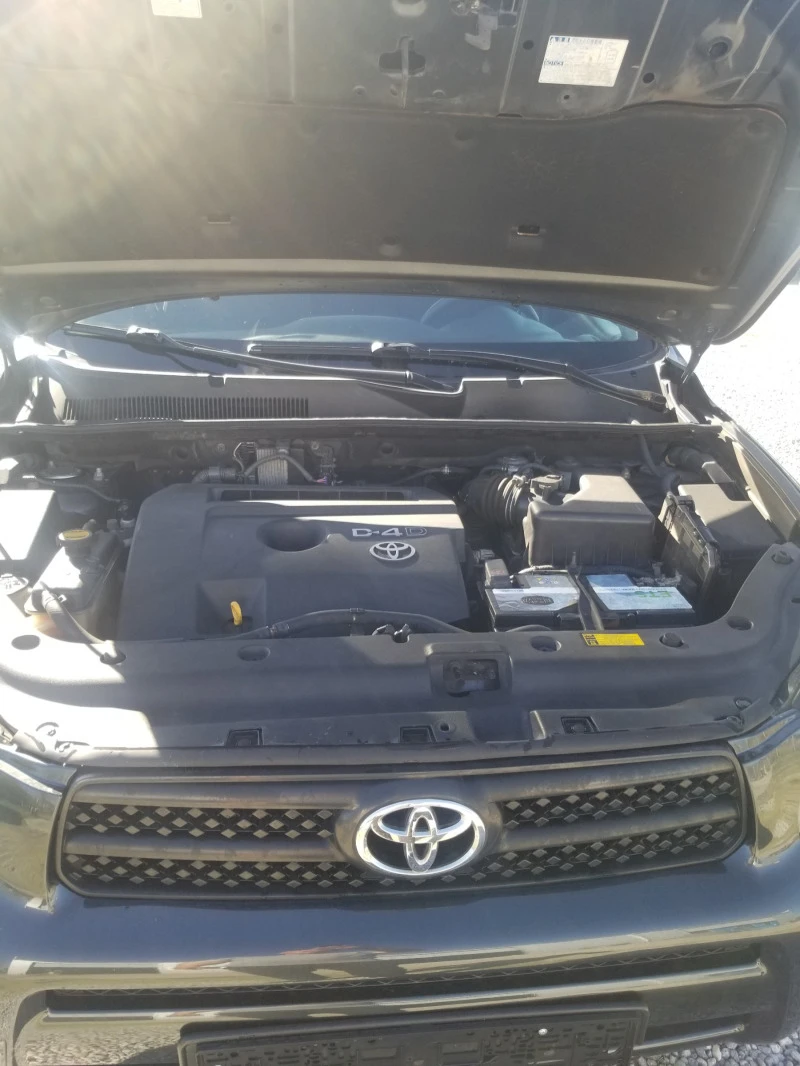 Toyota Rav4 2.2d4d, снимка 16 - Автомобили и джипове - 47739977