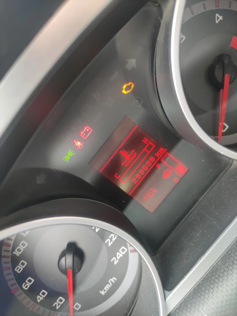 Peugeot 4007, снимка 14 - Автомобили и джипове - 52791922