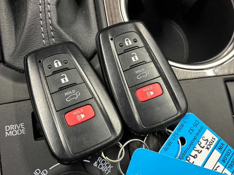 Toyota Highlander * AWD * CARFAX * БЕЗ ПЪРВОНАЧАЛНА ВНОСКА, снимка 13 - Автомобили и джипове - 53128348