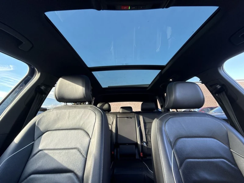 VW Tiguan Highline R-Line, снимка 9 - Автомобили и джипове - 53535404