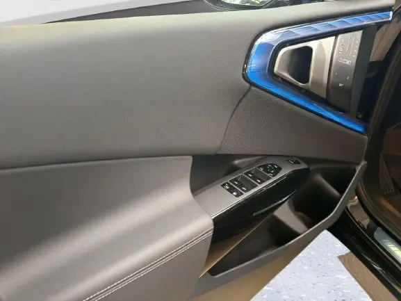 BMW X3 30e xDrive M-Sport Pro = NEW = Гаранция, снимка 3 - Автомобили и джипове - 53271374