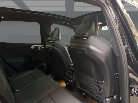 BMW X3 30e xDrive M-Sport Pro = NEW = Гаранция, снимка 10 - Автомобили и джипове - 53271374