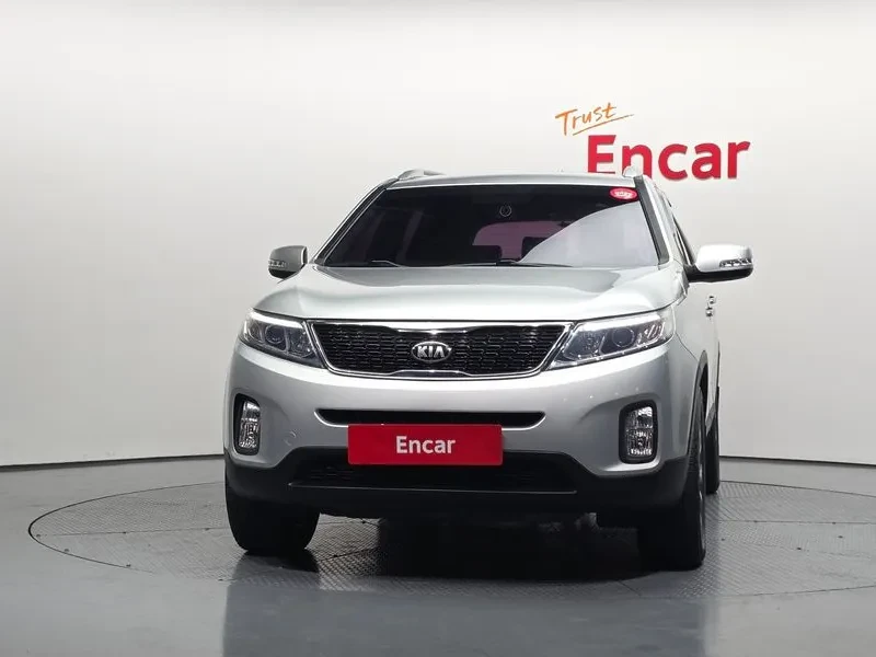 Kia Sorento 2.0 2WD, снимка 3 - Автомобили и джипове - 54264132