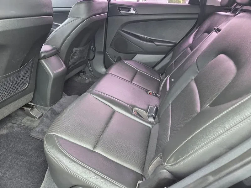 Hyundai Tucson 2.0 - САМО 30% АВАНС, снимка 12 - Автомобили и джипове - 56065851