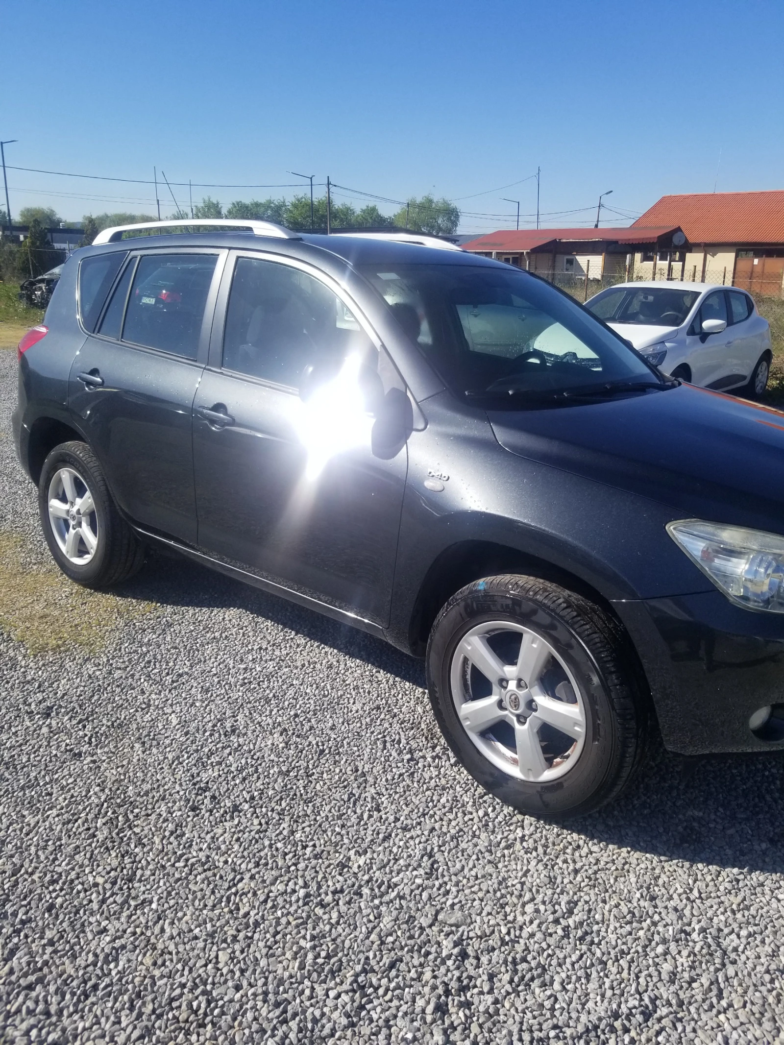 Toyota Rav4 2.2d4d - изображение 3